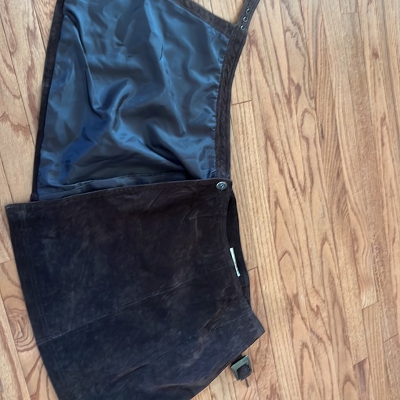 Vintage 90s real suede mini skirt- brown suede - Picture 4 of 7
